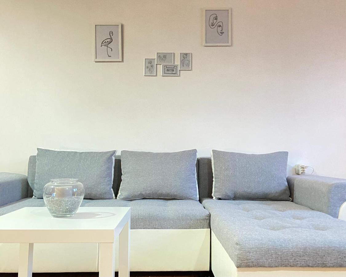 Ledine Surcin Apartment מראה חיצוני תמונה