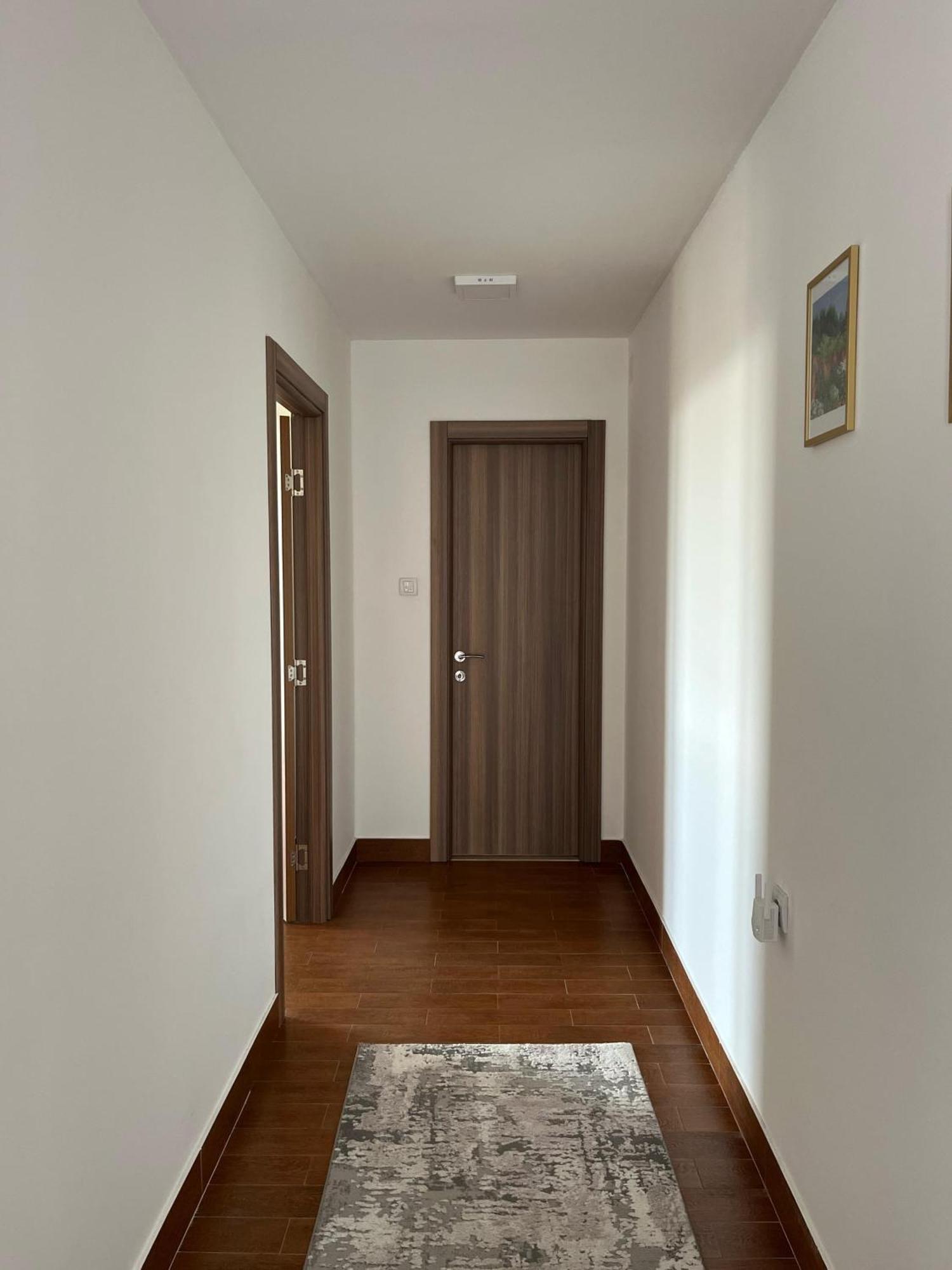 Ledine Surcin Apartment מראה חיצוני תמונה