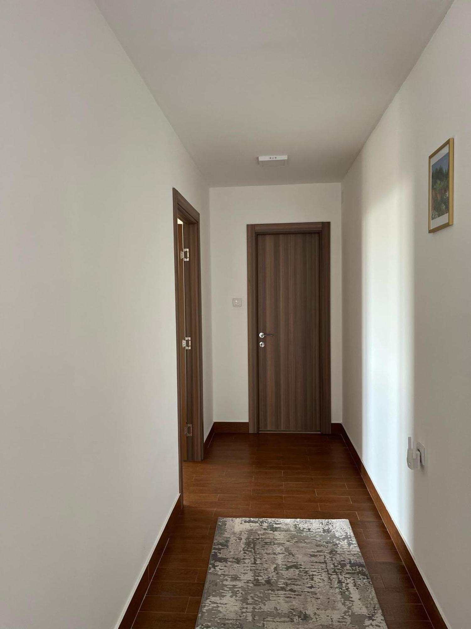 Ledine Surcin Apartment מראה חיצוני תמונה