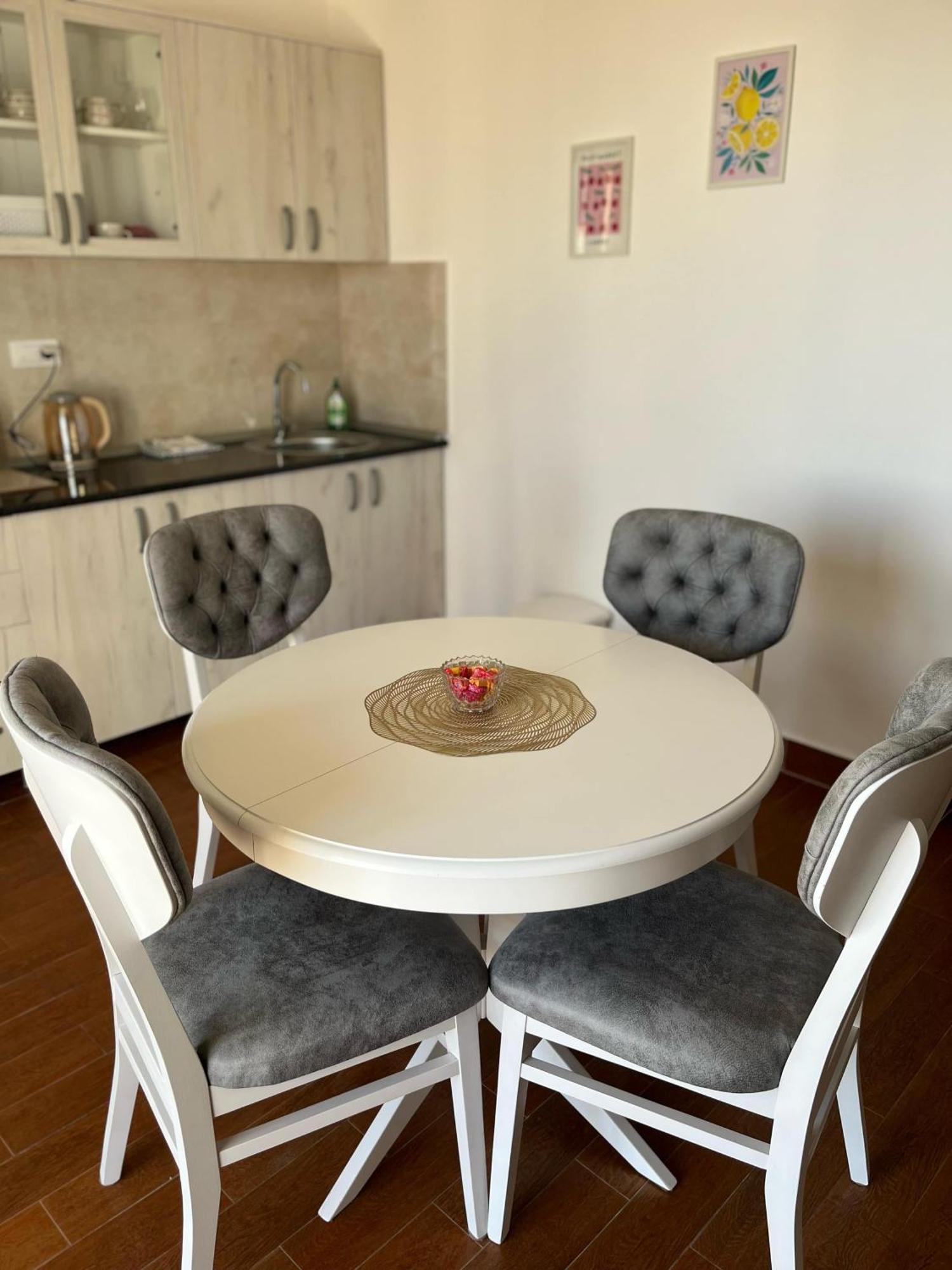 Ledine Surcin Apartment מראה חיצוני תמונה